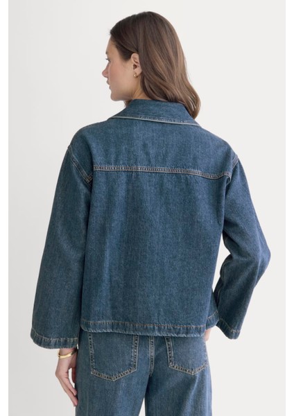 V Yaka Yama Cep Detaylı Oversize Denim Üst - Yıkamalı Kot Üst indirimleri