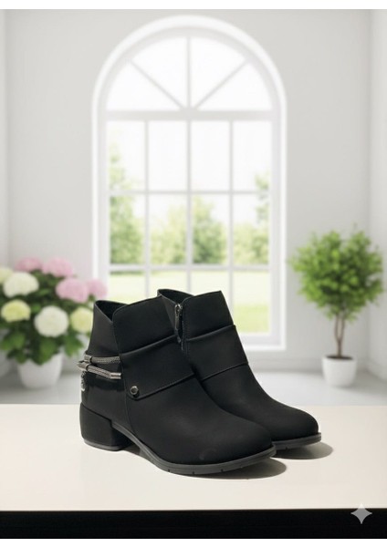 Kadın Siyah Bot modelleri