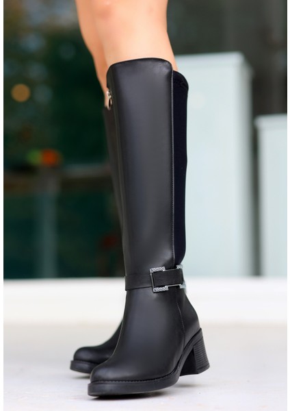Siyah Fermuarlı Kadın Topuklu Çizme