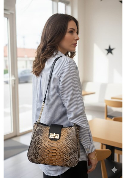 Kadın Yılan Desenli Dilli Kilitli Çanta fiyatları