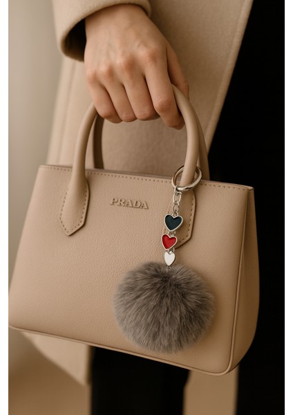 Peluş Pofuduk Ponpon Puf Gri Tüylü Üçlü Charm Ev Ofis Araba Telefon Cüzdan Çanta Anahtarlık modelleri