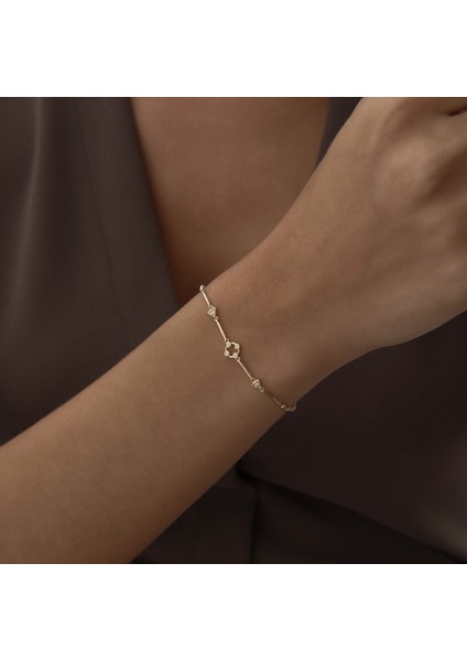 Taşlı Çiçek Örüntü Bileklik fiyatları