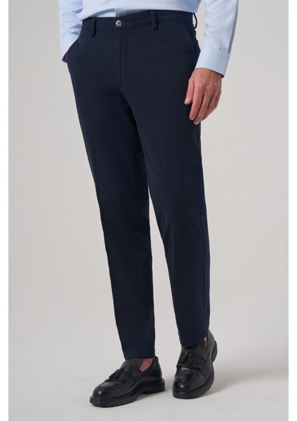 Erkek Lacivert Pamuk Trend Dynamic Fit Chino Pantolon