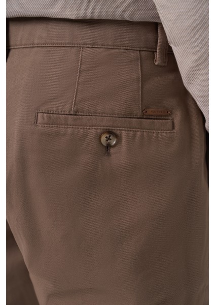 Erkek Vizon Pamuk Trend Dynamic Fit Chino Pantolon fırsatları