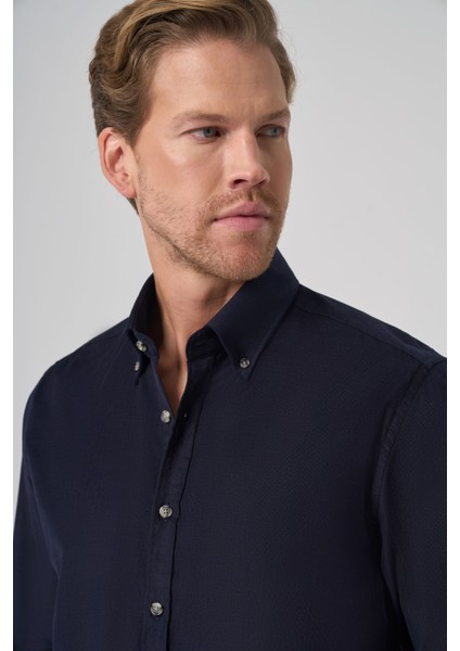 Erkek Lacivert Pamuk Trend Dynamic Fit Düğmeli Yaka Gömlek modelleri