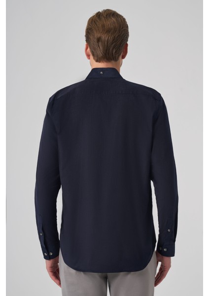 Erkek Lacivert Pamuk Trend Dynamic Fit Düğmeli Yaka Gömlek indirimleri