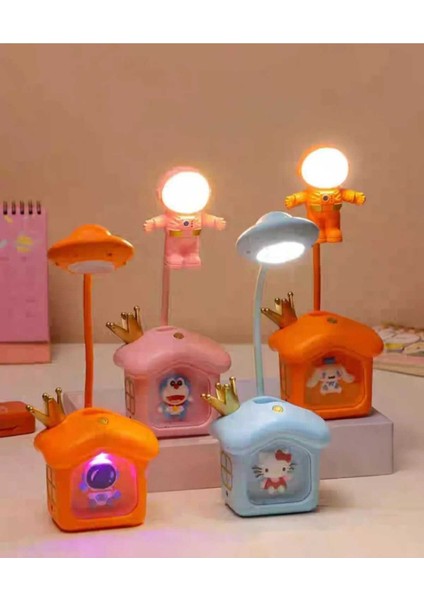 Kalemlik Renkli Astronot Başlık Masa Lambası