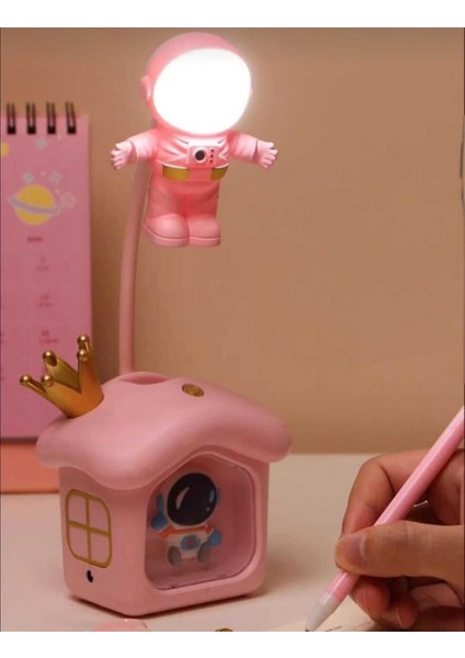 Kalemlik Renkli Astronot Başlık Masa Lambası modelleri