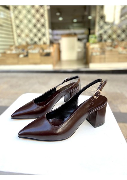 Kalın Topuklu Arkası Açık 6 cm Topuklu Ayakkabı 01651