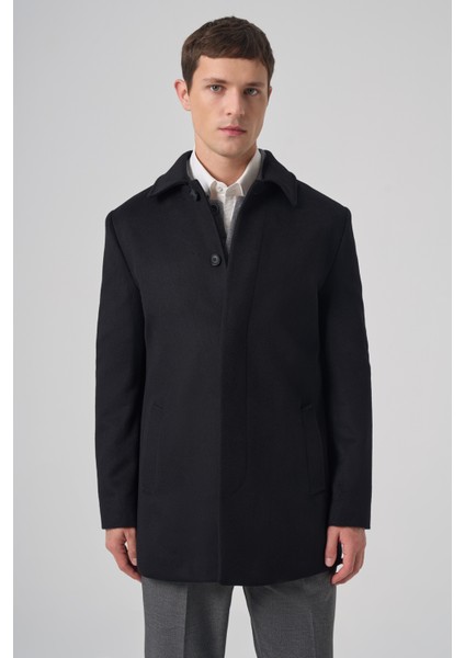 Erkek Siyah Düğmeli Berberi Yaka Dynamic Fit Kaban