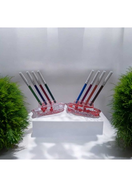 Kristal Gemi Modelli Batmayan Kırmızı Kalpler Dekoratif Kalemlikli Plastik Süs