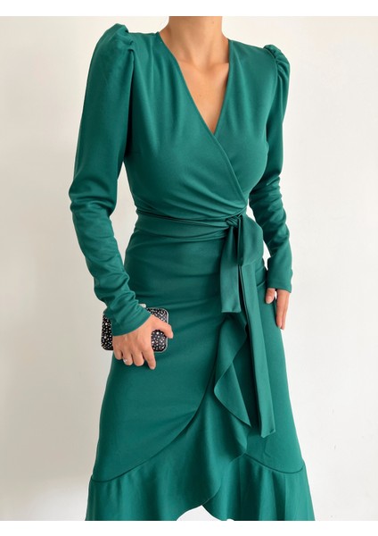 Kadın Yeşil Krep Kumaş Midi Boy Kuşaklı Uzunkol Elbise