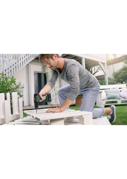 18 Matkap (2 Akü 1,5 Ah + + 241 Aksesuar) fiyatları