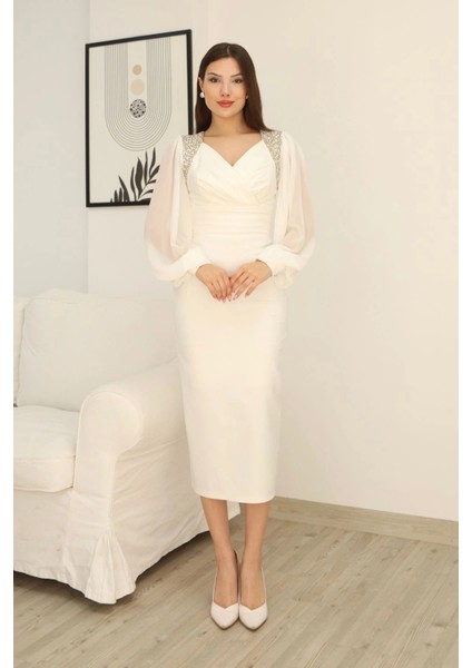 Işlemeli Omuz Detaylı Balon Kollu Kruvaze Yaka Midi Elbise 2326-BEYAZ fiyatları