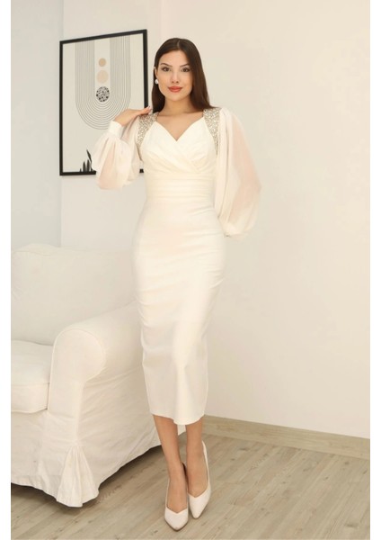 Işlemeli Omuz Detaylı Balon Kollu Kruvaze Yaka Midi Elbise 2326-BEYAZ modelleri