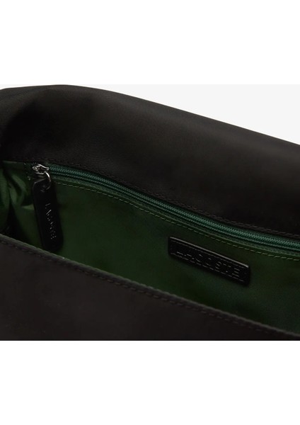 Active Nylon Zip-Up Pocket Shoulder Bag modelleri