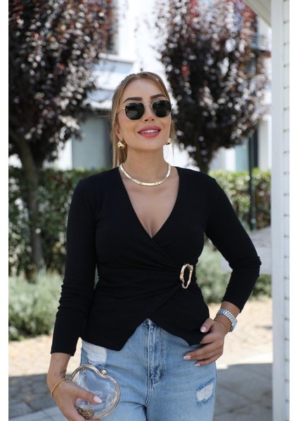 Buğrahayalin Kadın Uzun Kollu Kruvaze Yakalı Toka Detaylı Viskon Bluz