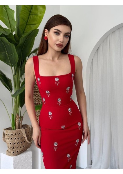 Ners Taş Detaylı Elbise