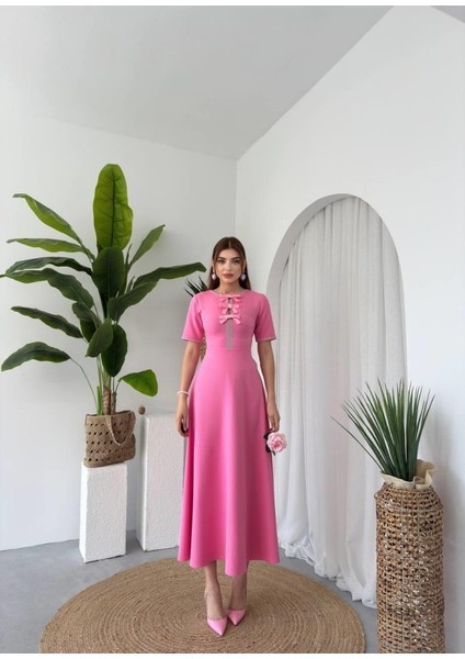 Wera Taşlı Fiyonk Detaylı Elbise