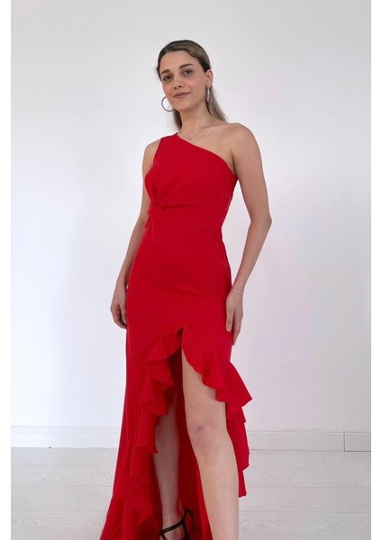 Kırmızı Yırtmaçlı Volanlı Elbise modelleri