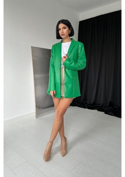 Yeşil Düğmeli Deri Ceket