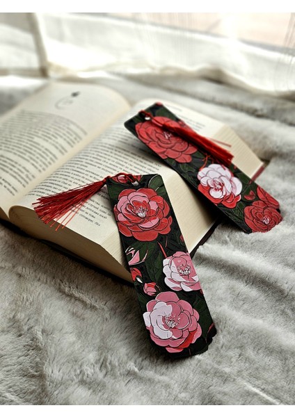 Gül Desenli Kabartmalı 2li Kitap Ayracı fırsatları