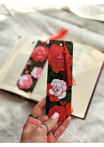 Gül Desenli Kabartmalı 2li Kitap Ayracı