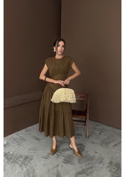 Kahverengi Büzgü Detaylı Keten Elbise fırsatları