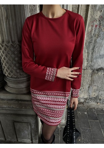 Kadın Uzun Kollu Bisiklet Yaka Kol Ağzı ve Etek Ucu Baskılı Iki Iplik Elbise