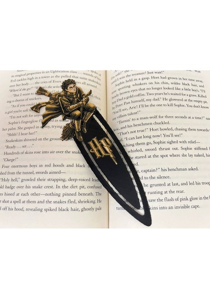 Harry Potter Hogwarts Castle Kabartmalı Kitap Ayracı 2li Set ( Hp Seçmen Şapka Anahtarlık Hediyeli ) indirimleri