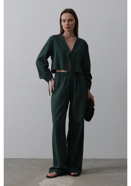 Önü Bağlamalı Crop Takım - Yeşil modelleri