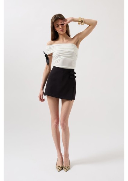 Fiyonk Detay Mini Etek