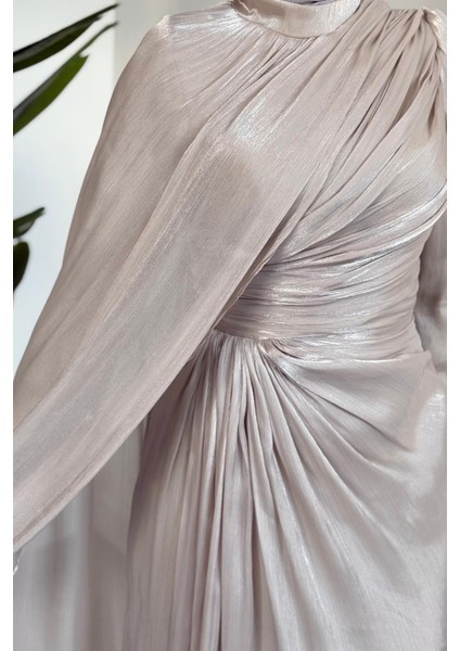 Mari Jan Jan Kumaş Balık Abiye Krem fırsatları