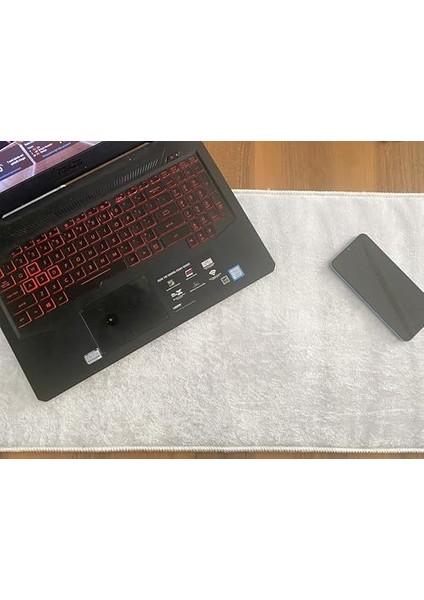Mikrofiber Dekoratif Mouse Pad, 7mm Kalınlık, Kaygansız Taban, Leke Tutmaz, Su Geçirmez, Ofis Aksesuarı (Gri, 40X80CM)