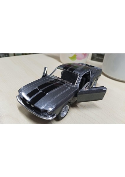 Kinsmart Oyuncak Metal Model Araba 1/36 Çek Bırak 1967 Siyah Shelby GT-500 Füme modelleri
