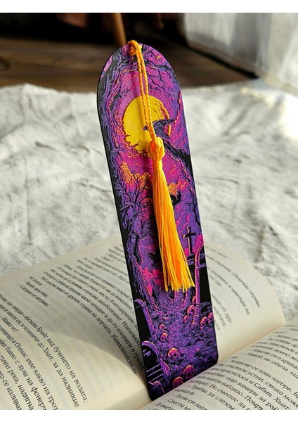 Ravenwatch Mezarlığı Kabartmalı Kitap Ayracı fiyatları