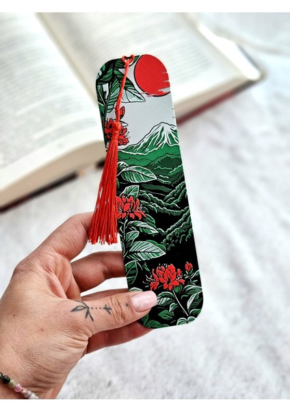 Fuji Çiçekleri Desenli Kabartmalı Kitap Ayracı