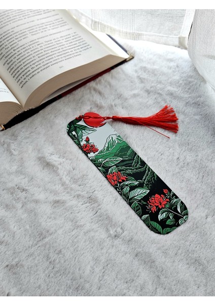 Fuji Çiçekleri Desenli Kabartmalı Kitap Ayracı fırsatları