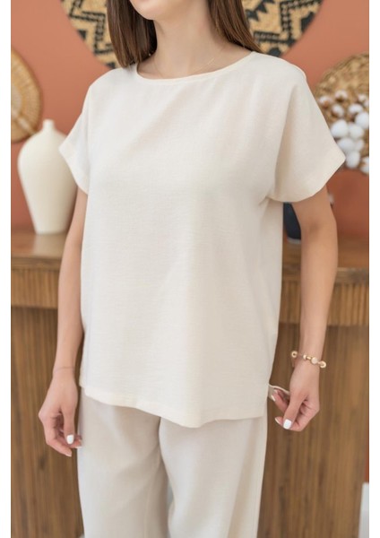 Bej T-Shirt ve Pantolon Takım modelleri