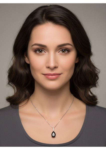 Gümüş Renk Sıra Taşlı Siyah Damla Model Sf Zincir Çelik Kolye-Zarif Siyah Safir Damla Kolye fiyatları