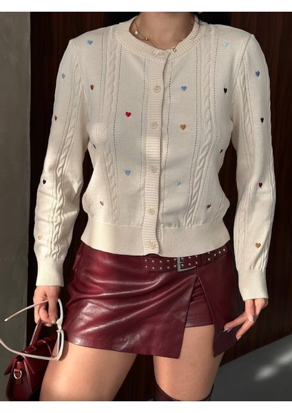 Kalp Nakışlı Hırka modelleri