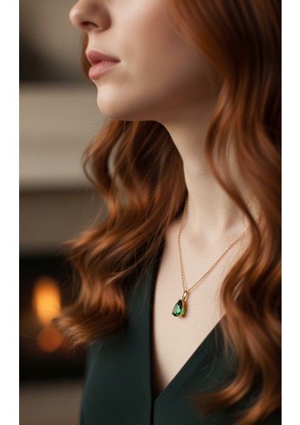 Altın Renk Sıra Taşlı Yeşil Damla Model Sf Zincir Çelik Kolye-Zarif Yeşil Safir Damla Kolye