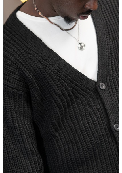 Oversize Crop Model V Yaka Düğme Kapamalı Örgü Hırka modelleri