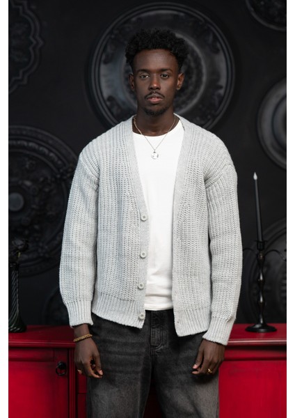 Oversize Crop Model V Yaka Düğme Kapamalı Örgü Hırka