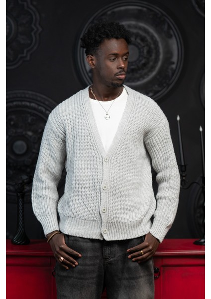 Oversize Crop Model V Yaka Düğme Kapamalı Örgü Hırka modelleri