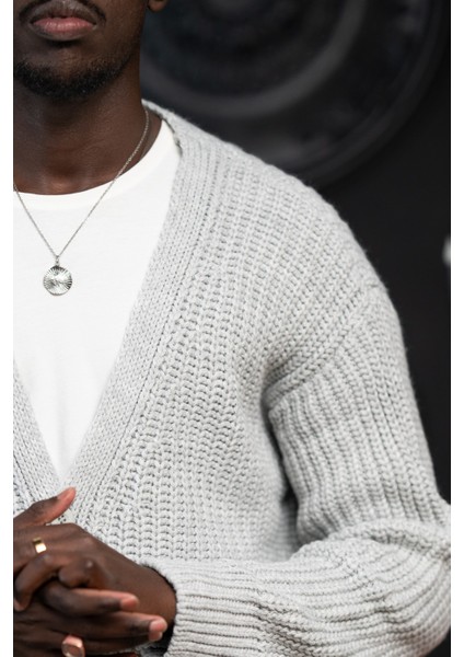 Oversize Crop Model V Yaka Düğme Kapamalı Örgü Hırka indirimleri