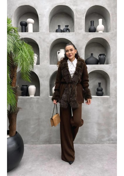 Kürklü Triko Takım – Trend Tasarım, Tesettür Uyumlu, Sıcak Tutan Kışlık Ikili Takım