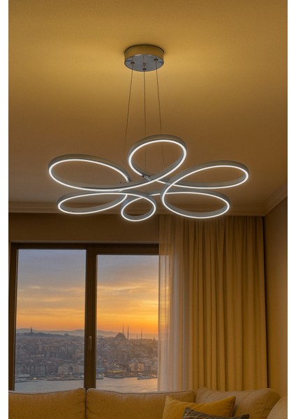 Papatya Model Gümüş Kasa 3 Renk Işıklı Salon Avizesi – Modern ve Zarif Aydınlatma