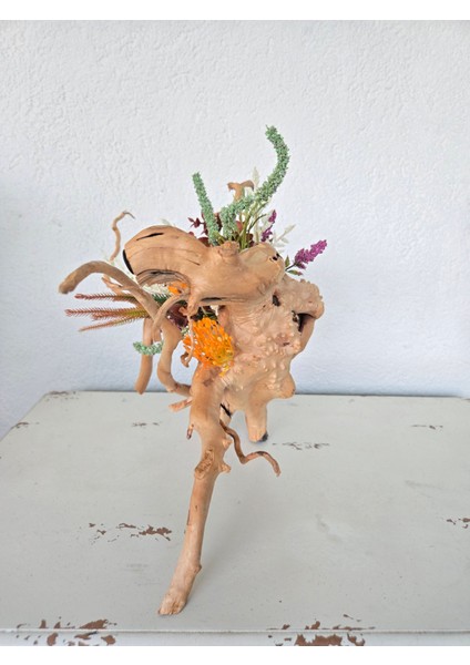 El Yapımı Doğal Kök Dekor – Renkli Yapay Çiçekli Masa Üstü Tasarım fırsatları