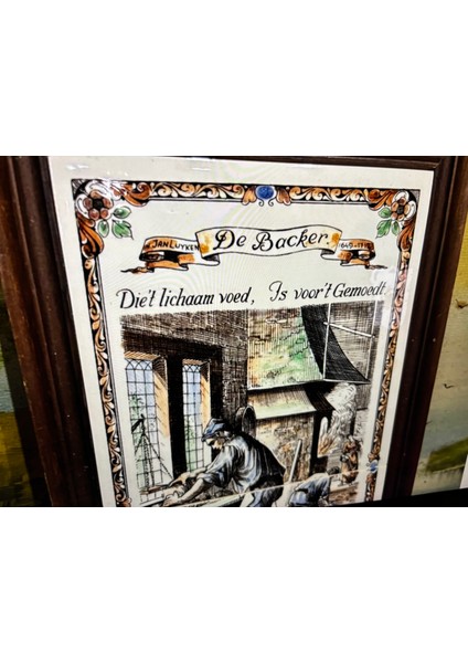 Batı Almanya Dönemi Ahşap Çerçevesinde Porselen Tablo 34 cm 19 cm Ölçülerinde